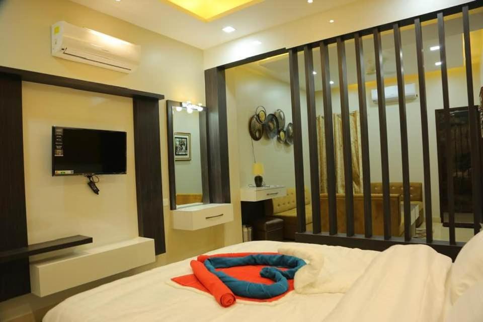 Amor Hotel Gangānagar Екстериор снимка