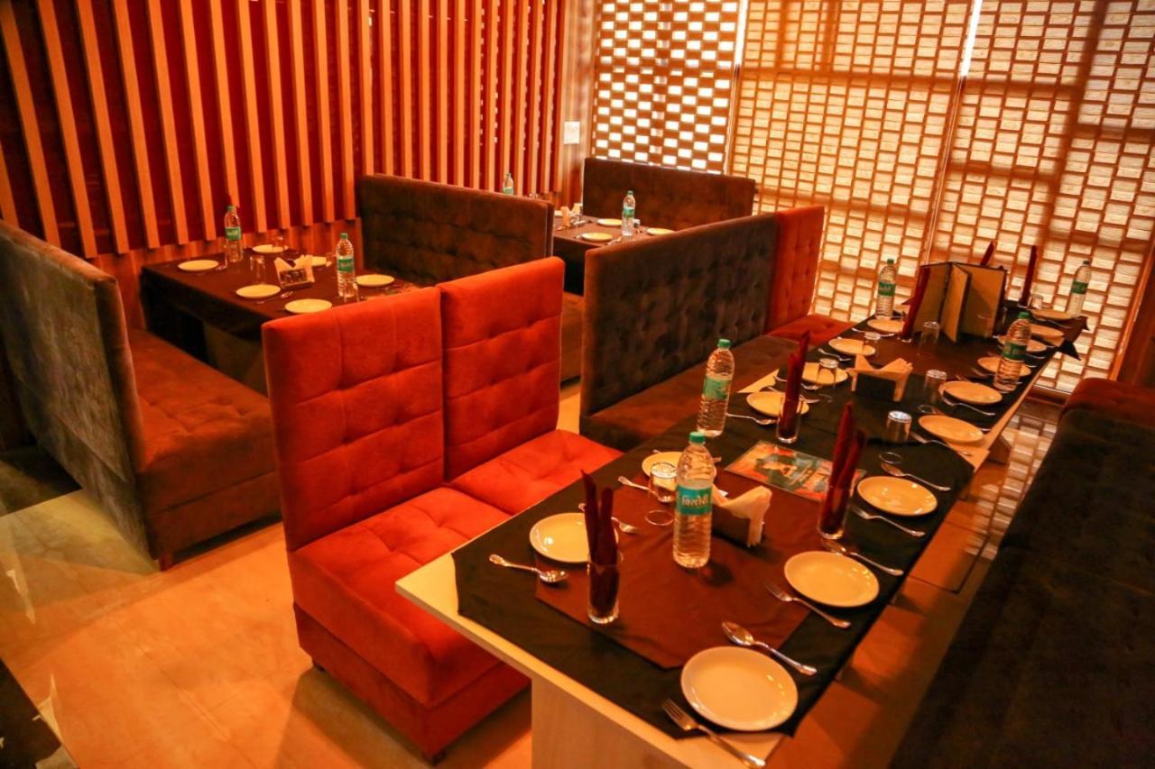 Amor Hotel Gangānagar Екстериор снимка